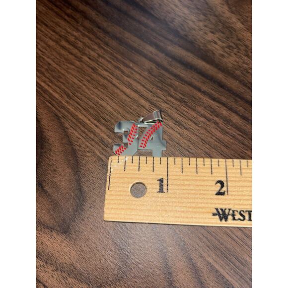 New Baseball Pendant 34 With Gift Box - Picture 3 of 4